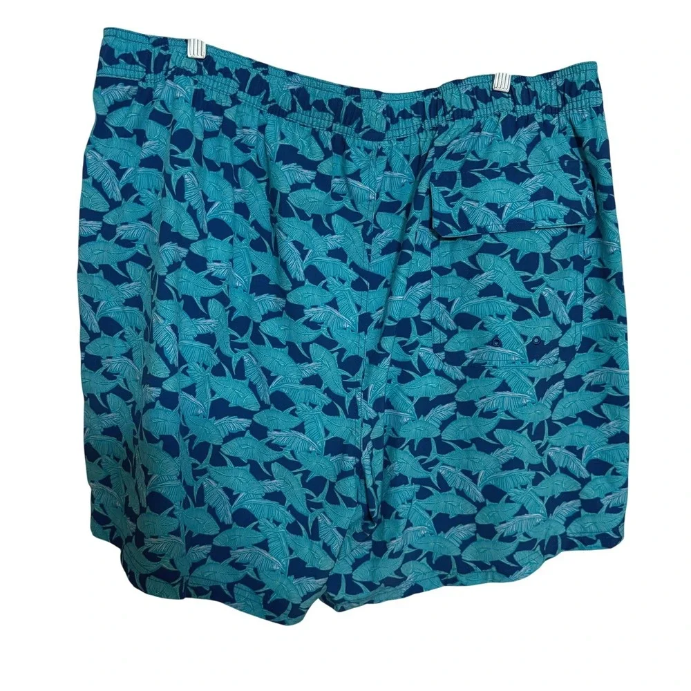Vineyard Vines Board Shorts Mens 2XB Blue Full Graphic Leafs Fishes Floral Beach